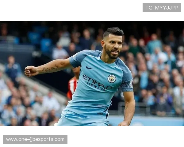 富安健洋：从日本天才到英超强援，他的足球之路与公仔背后的故事