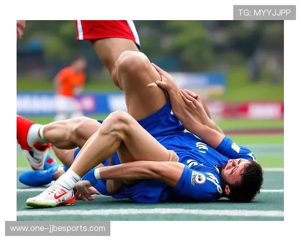 足球球星内衬揭秘:透视球员场上表现背后的专业装备与科技创新 足球球星内衬揭秘:透视球员场上表现背后的专业装备与科技创新