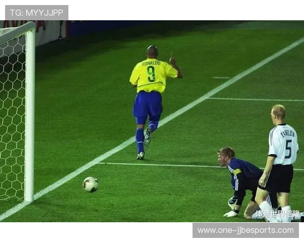 非洲足球王者:各国队伍中的耀眼球星 非洲足球王者:各国队伍中的耀眼球星